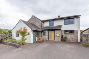 Spacious House in the Heart of Cheddar